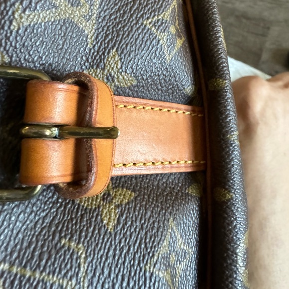 Louis Vuitton Saumur 35 - Picture 15 of 16